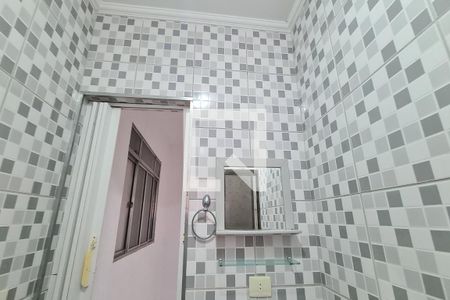 Casa à venda com 240m², 4 quartos e 2 vagasBanheiro da Suíte 2