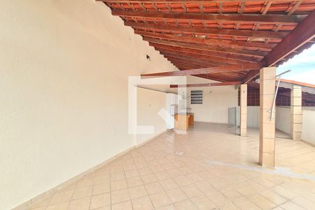 Casa à venda com 240m², 4 quartos e 2 vagasSalão de Festas