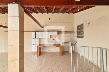 Casa à venda com 240m², 4 quartos e 2 vagasSalão de Festas