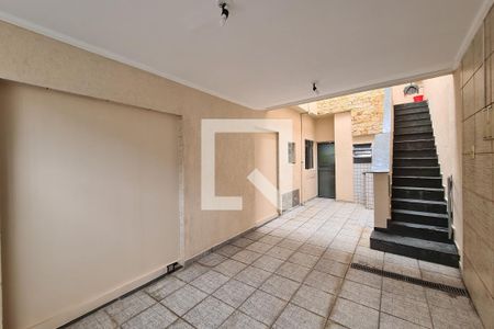 Casa à venda com 240m², 4 quartos e 2 vagasFachada
