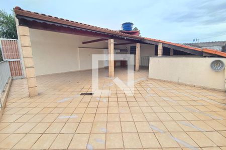 Casa à venda com 240m², 4 quartos e 2 vagasSalão de Festas