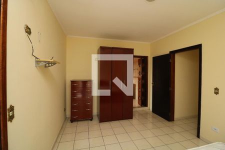 Casa para alugar com 250m², 3 quartos e 2 vagasSuite