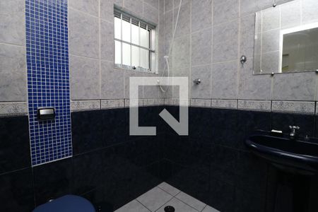 Casa para alugar com 250m², 3 quartos e 2 vagasBanheiro