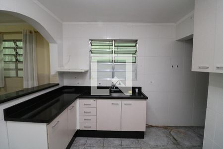 Casa para alugar com 250m², 3 quartos e 2 vagasCozinha