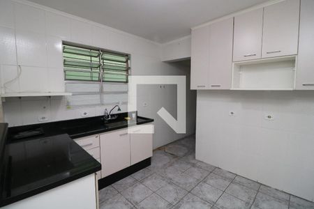 Casa para alugar com 250m², 3 quartos e 2 vagasCozinha