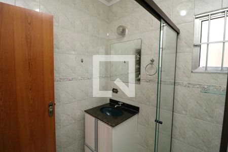 Casa para alugar com 250m², 3 quartos e 2 vagasBanheiro