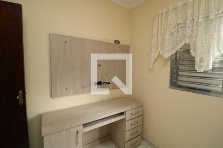 Casa para alugar com 250m², 3 quartos e 2 vagasQuarto