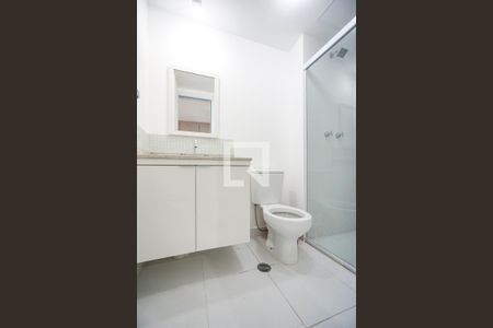 Studio para alugar com 27m², 1 quarto e sem vaga Studio para alugar com 27m², 1 quarto e sem vagaBanheiro social