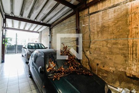 Casa à venda com 252m², 4 quartos e 3 vagas Casa à venda com 252m², 4 quartos e 3 vagasGaragem