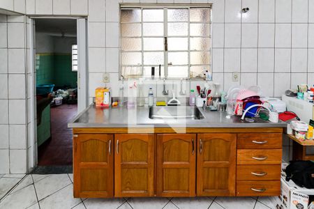 Casa à venda com 252m², 4 quartos e 3 vagas Casa à venda com 252m², 4 quartos e 3 vagasCozinha