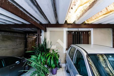 Casa à venda com 252m², 4 quartos e 3 vagas Casa à venda com 252m², 4 quartos e 3 vagasGaragem