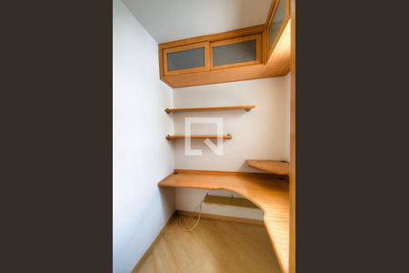 Apartamento para alugar com 70m², 3 quartos e 2 vagasQuarto 2 - Escritório