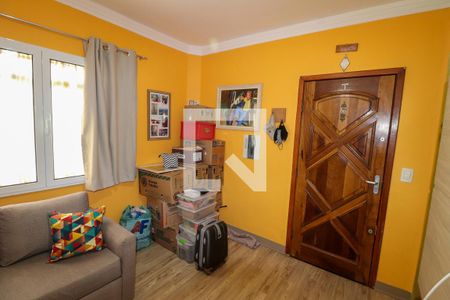 Sala de TV de casa de condomínio para alugar com 2 quartos, 70m² em Chácara Seis de Outubro, São Paulo