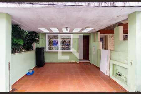 Casa à venda com 116m², 3 quartos e 2 vagasFachada