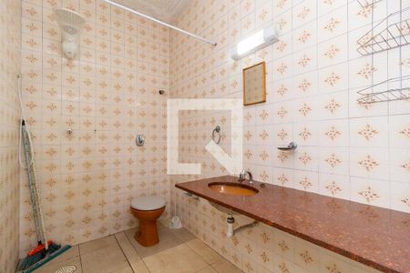 Casa à venda com 116m², 3 quartos e 2 vagasBanheiro