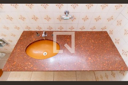 Casa à venda com 116m², 3 quartos e 2 vagasDetalhe - Banheiro