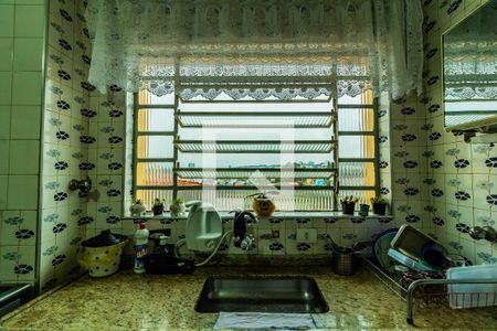 Casa à venda com 120m², 3 quartos e 2 vagasVista da cozinha