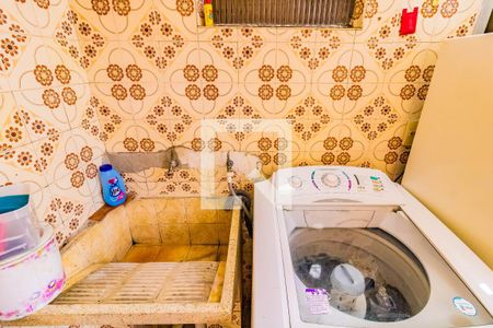 Casa à venda com 120m², 3 quartos e 2 vagasÁrea de Serviço