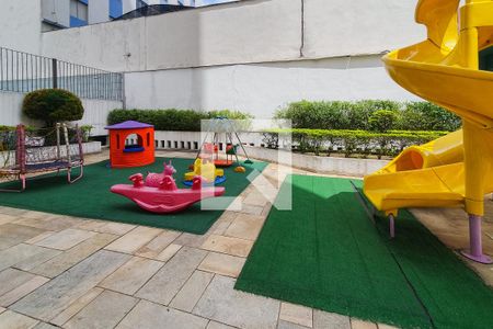 Apartamento à venda com 65m², 2 quartos e 1 vagaÁrea comum