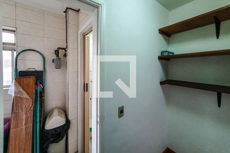Apartamento à venda com 65m², 2 quartos e 1 vagaBanheiro de Serviço