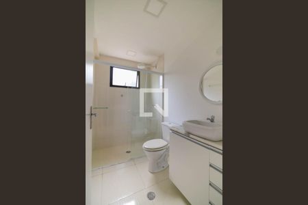 Apartamento para alugar com 118m², 3 quartos e 2 vagas Apartamento para alugar com 118m², 3 quartos e 2 vagasBanheiro da Suíte
