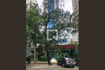 Apartamento para alugar com 71m², 2 quartos e 2 vagasFachada