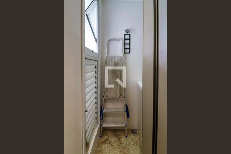 Apartamento para alugar com 71m², 2 quartos e 2 vagasCozinha e Área de Serviço
