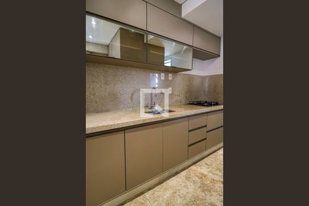 Apartamento para alugar com 71m², 2 quartos e 2 vagasCozinha e Área de Serviço