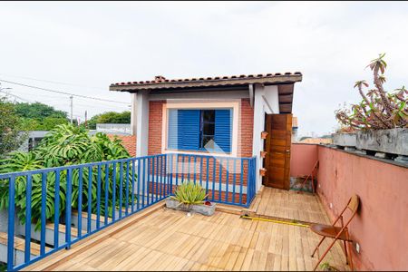 Casa à venda com 200m², 4 quartos e 2 vagas Casa à venda com 200m², 4 quartos e 2 vagasVaranda do Quarto 1