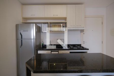 Cozinha de apartamento para alugar com 1 quarto, 43m² em Centro, Curitiba