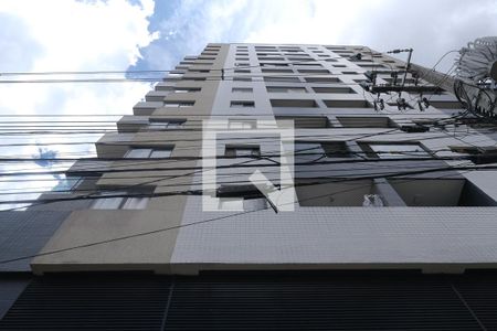 Apartamento à venda com 43m², 1 quarto e sem vaga Apartamento à venda com 43m², 1 quarto e sem vagaFachada