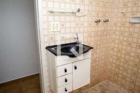 Apartamento à venda com 70m², 2 quartos e 1 vaga Apartamento à venda com 70m², 2 quartos e 1 vagaBanheiro Corredor