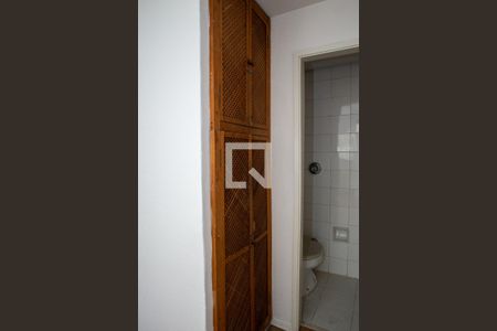 Apartamento à venda com 70m², 2 quartos e 1 vaga Apartamento à venda com 70m², 2 quartos e 1 vagaQuarto de Serviço