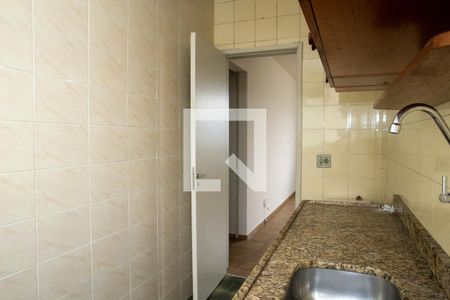 Apartamento à venda com 70m², 2 quartos e 1 vaga Apartamento à venda com 70m², 2 quartos e 1 vagaCozinha e Área de Serviço