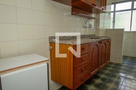 Apartamento à venda com 70m², 2 quartos e 1 vaga Apartamento à venda com 70m², 2 quartos e 1 vagaCozinha e Área de Serviço