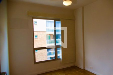 Apartamento para alugar com 110m², 3 quartos e 1 vagaQuarto