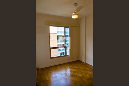 Apartamento para alugar com 110m², 3 quartos e 1 vagaQuarto 