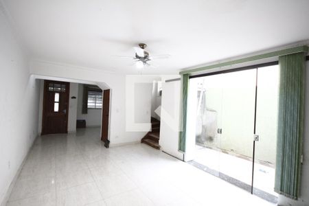 Sala de casa à venda com 3 quartos, 186m² em Ipiranga, São Paulo