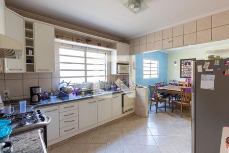 Casa à venda com 200m², 3 quartos e 2 vagasCozinha