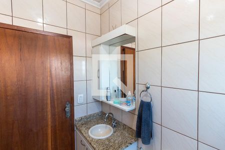 Casa à venda com 200m², 3 quartos e 2 vagasBanheiro 1