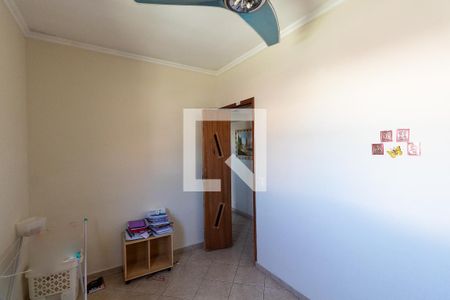 Casa à venda com 200m², 3 quartos e 2 vagasQuarto 2