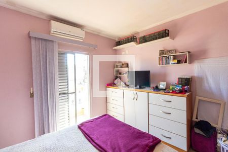 Casa à venda com 200m², 3 quartos e 2 vagasQuarto Suíte