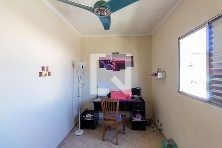 Casa à venda com 200m², 3 quartos e 2 vagasQuarto 2