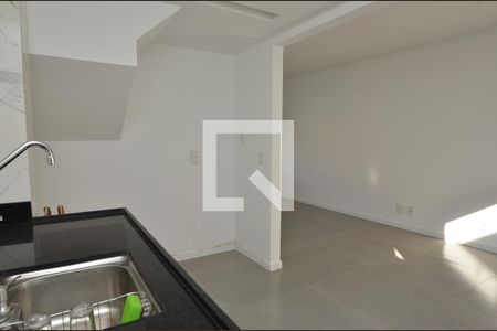 Casa de condomínio à venda com 83m², 3 quartos e 1 vagaCozinha