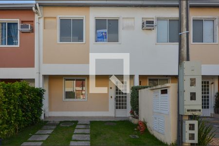 Casa de condomínio à venda com 83m², 3 quartos e 1 vagaFachada