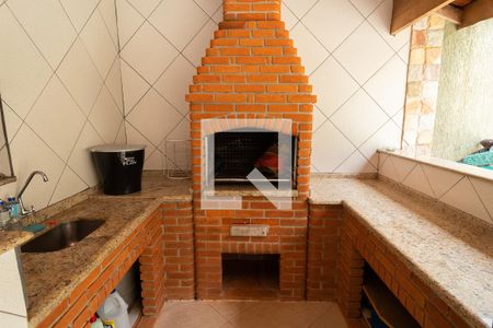 Casa à venda com 360m², 3 quartos e 4 vagasÁrea Churrasqueira 