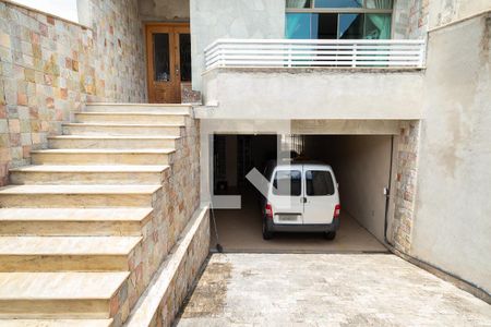 Casa à venda com 360m², 3 quartos e 4 vagasGaragem
