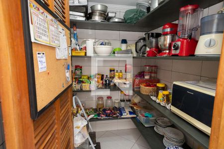 Casa à venda com 360m², 3 quartos e 4 vagasDespensa