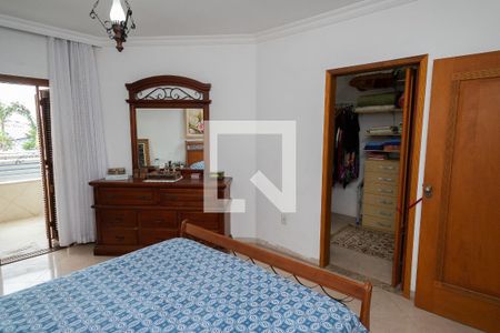 Casa à venda com 360m², 3 quartos e 4 vagasSuíte 3