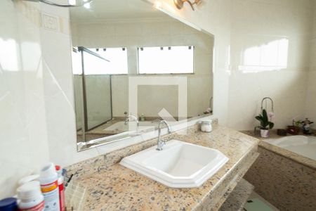 Casa à venda com 360m², 3 quartos e 4 vagasBanheiro - Suíte 3